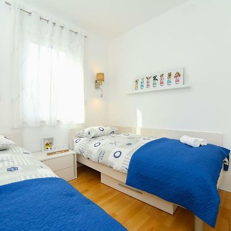 Amazing Luxury 4Star Apartment Laura Supetar Dış mekan fotoğraf