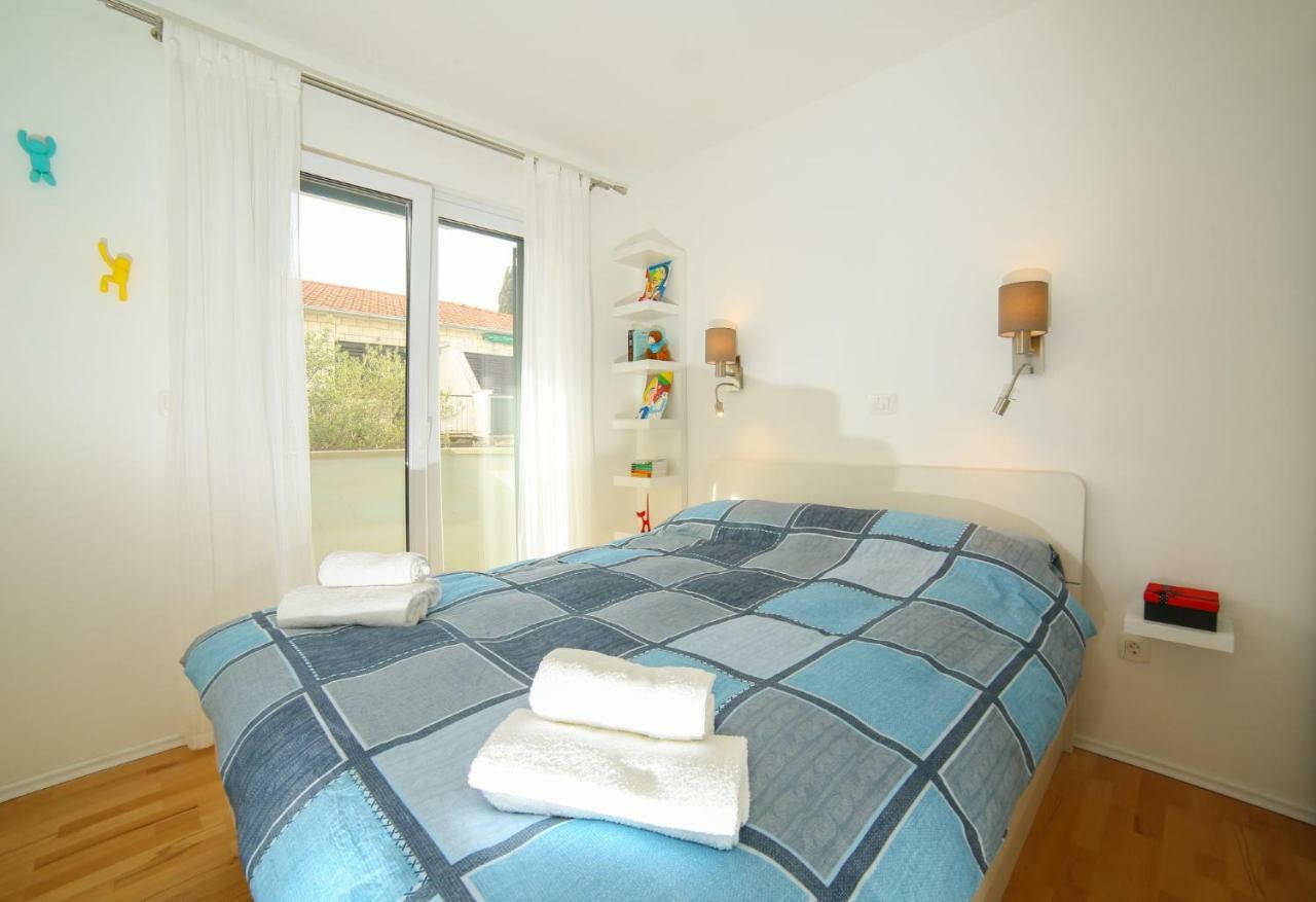 Amazing Luxury 4Star Apartment Laura Supetar Dış mekan fotoğraf